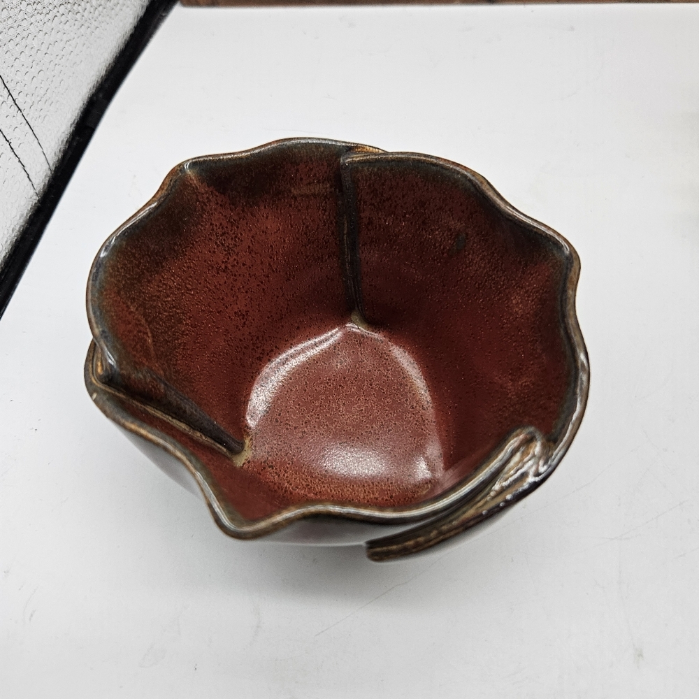 HILBORN Pottery Small Pinch Pleat Bowl